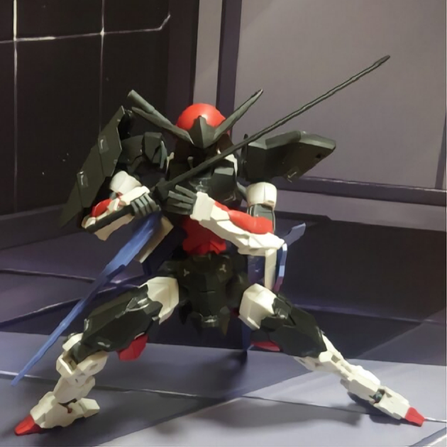 30mm剣を構えるポーズ